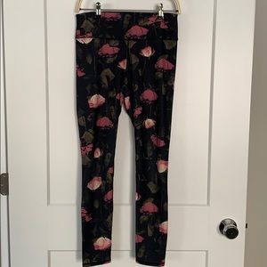 Rose print yoga pants, medium rise